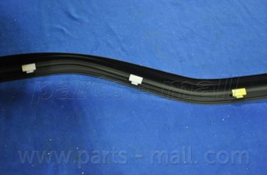 PARTS-MALL PZAW013 Молдинг стекла передний левый - 2