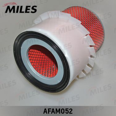 Miles AFAM052 Фильтр воздушный mitsubishi pajero 2.8td/3.0v6 94- - 2