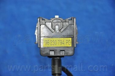 PARTS-MALL CYC040 переключатель подрулевой - 2