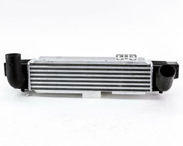 DOMINANT HY2801904A160 Интеркулер - 1