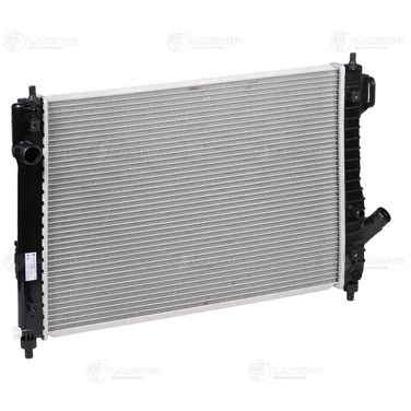 Luzar LRc 0504 Радиатор охлаждения для а/м Chevrolet Aveo t255 (08-) 1.4i MT (паяный) - 1
