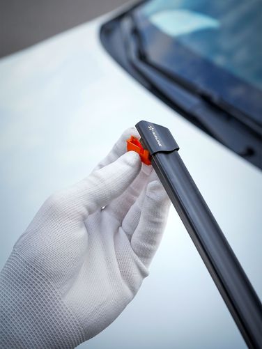 AIRLINE AWBBS007 Щетка стеклоочистителя бескаркасная silicone 480мм (19 ) 5 адаптеров - 3