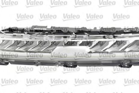 фото Valeo 045151 Боковой габаритный фонарь | прав | Valeo 045151 Боковой габаритный фонарь | прав |