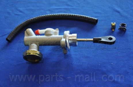 PARTS-MALL CMLA046 Цилиндр сцепления главный HY Starex H-1
