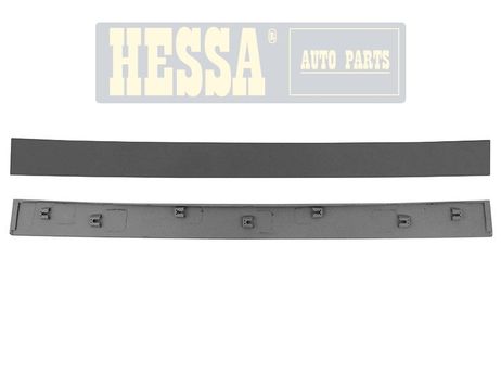 фото HESSA ZZXV43132 Накладка двери багажника mitsubishi outlander XL 06-13 на крыше HESSA ZZXV43132 Накладка двери багажника mitsubishi outlander XL 06-13 на крыше